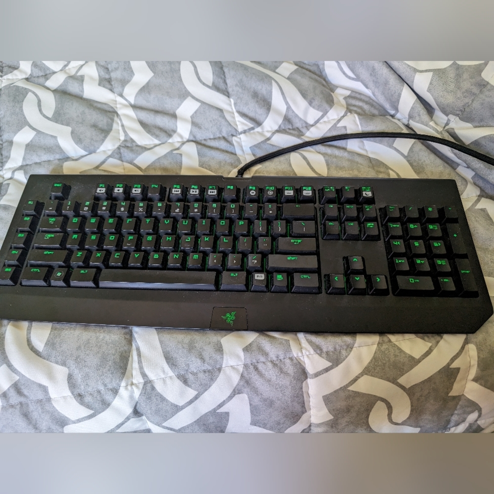 Razor Black Widow Ultimate